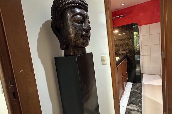 Room 150 of 180