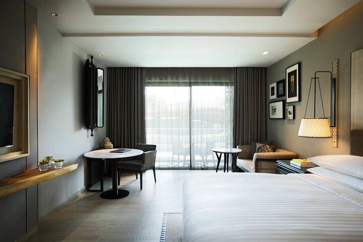 Room 17 of 122