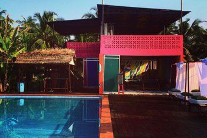 Pool 34 of 41