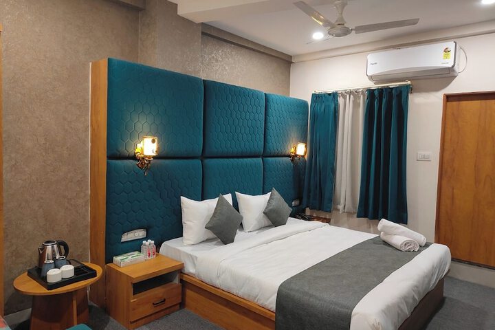 Room 13 of 55