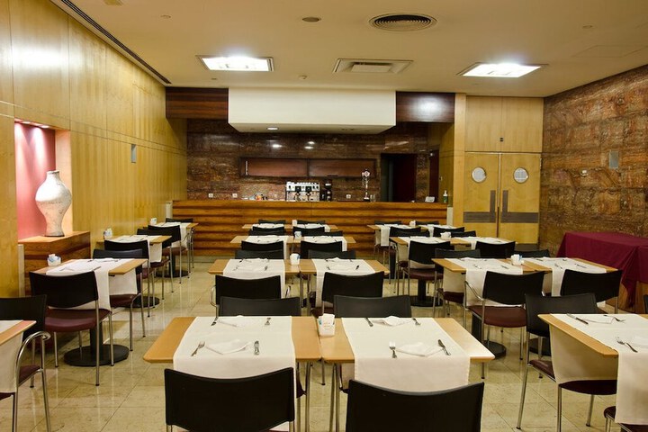 Dining 43 of 63