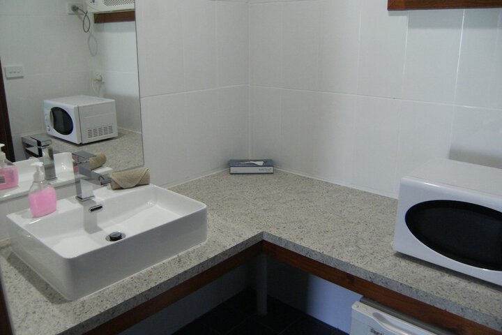 Room 10 of 13