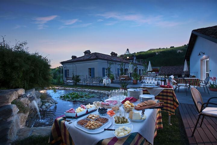 Dining Photos