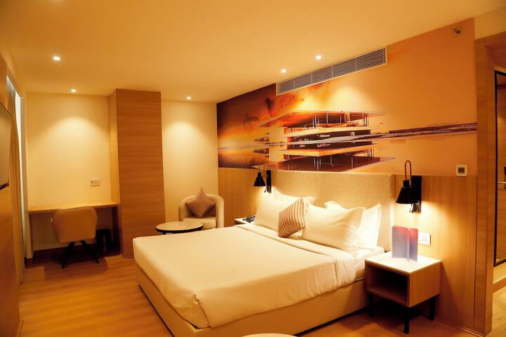 Room 8 of 47