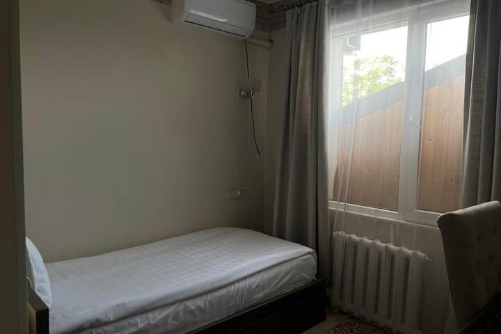 Room 21 of 57
