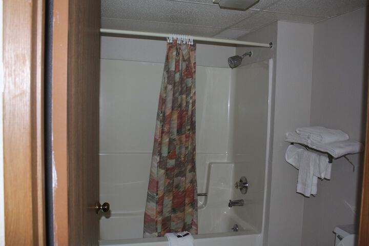 2 Double Beds (5 of 5)