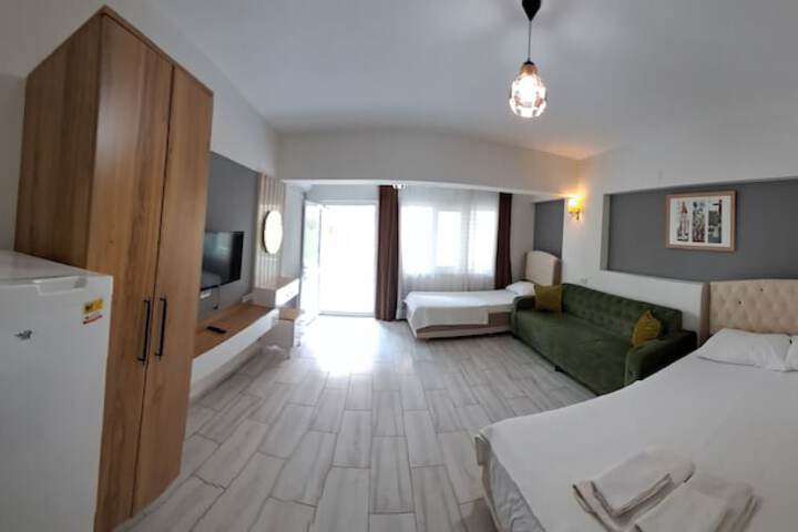 Room 4 of 46