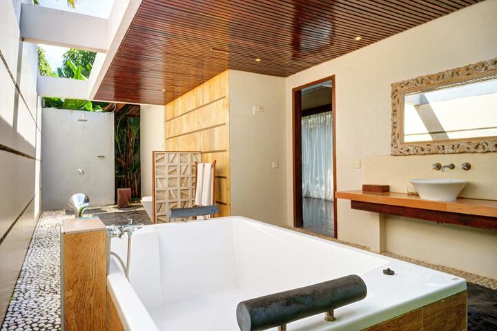 Clean Restrooms