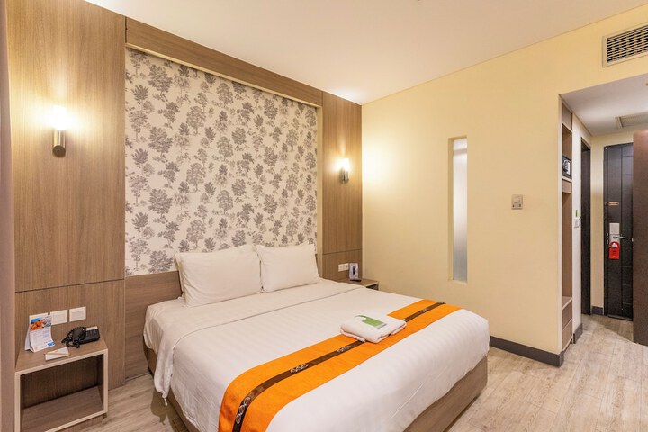 Room 20 of 80