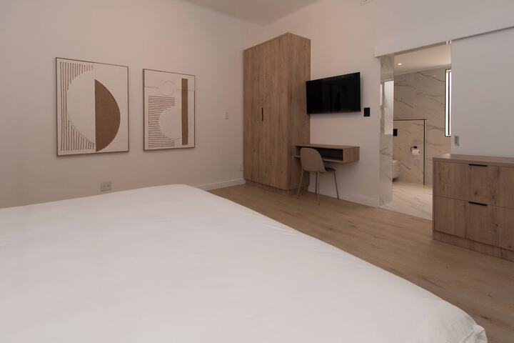 Room 15 of 37