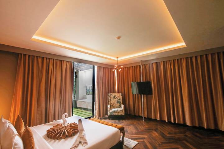 Room 15 of 63