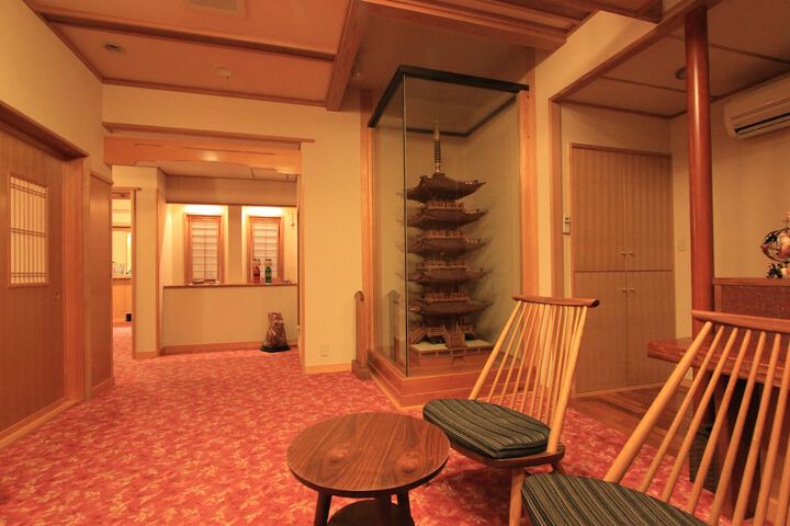 Hotel Interior 7 of 20