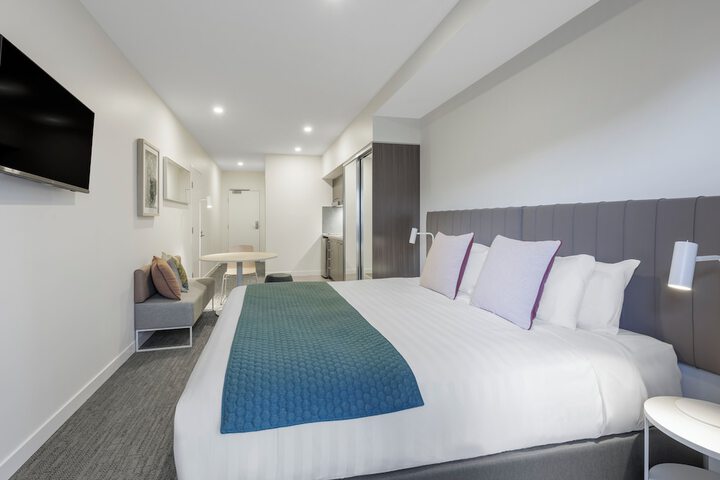 Room 2 of 20
