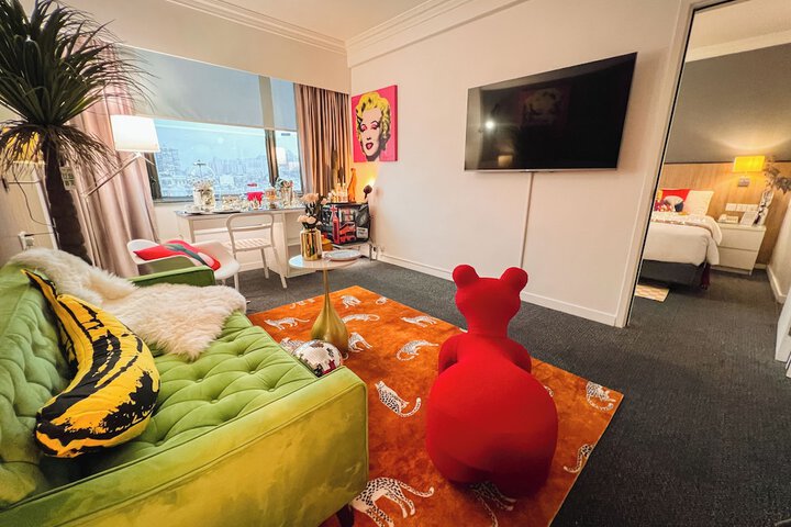 Room 17 of 73