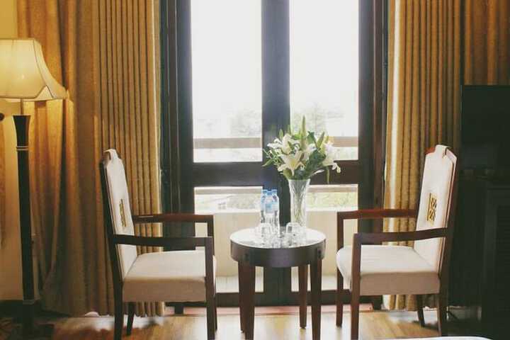 Room 27 of 44