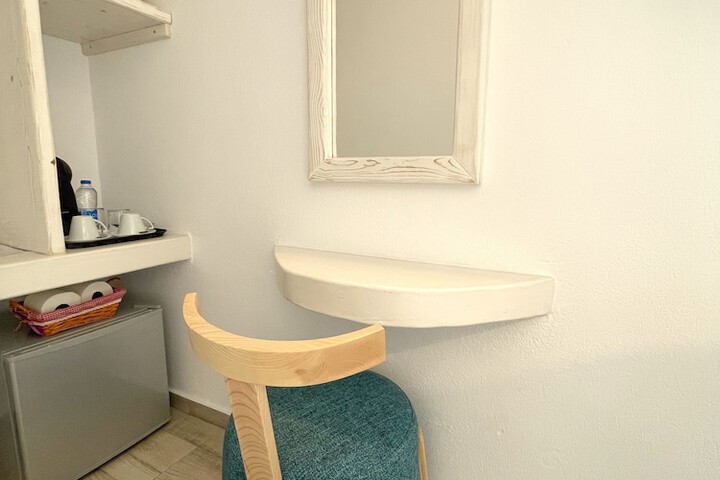 Room 43 of 93