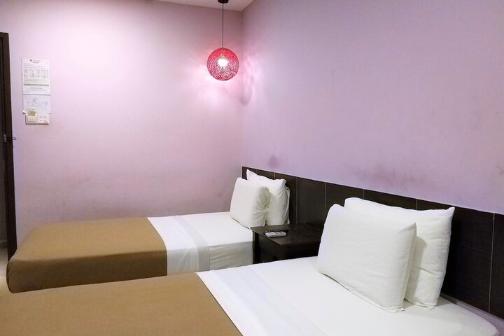 Room 14 of 36