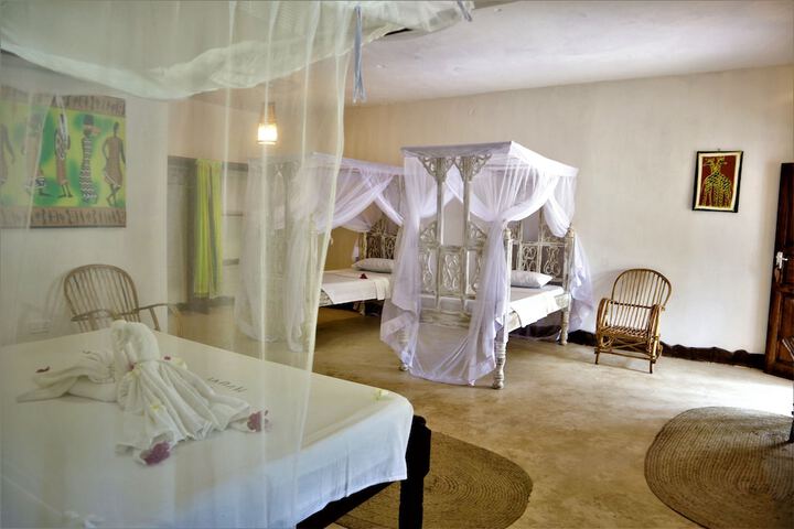 Room 5 of 99