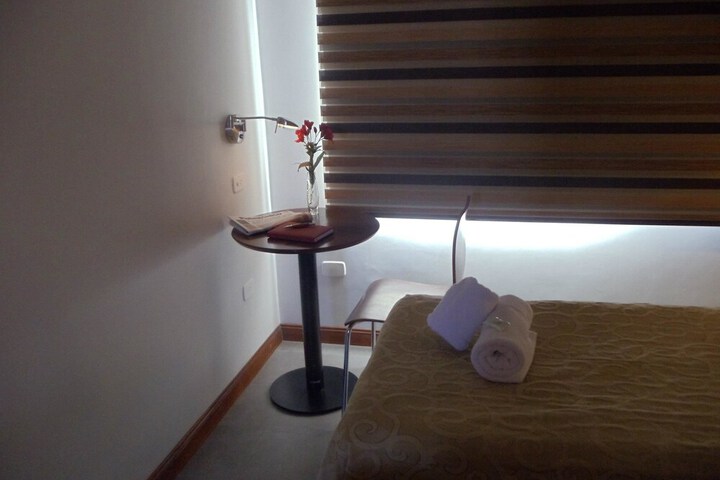 Room 9 of 14