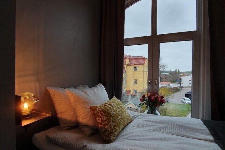 Room 10 of 36
