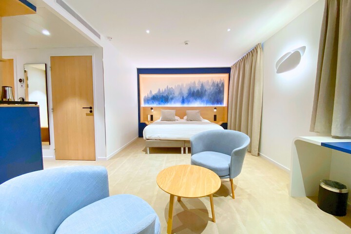 Room 13 of 52