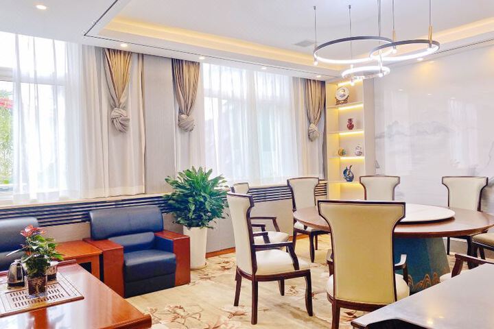 Zhizhen Boutique Hotel (Xijing Hospital Jiaotong University Branch)