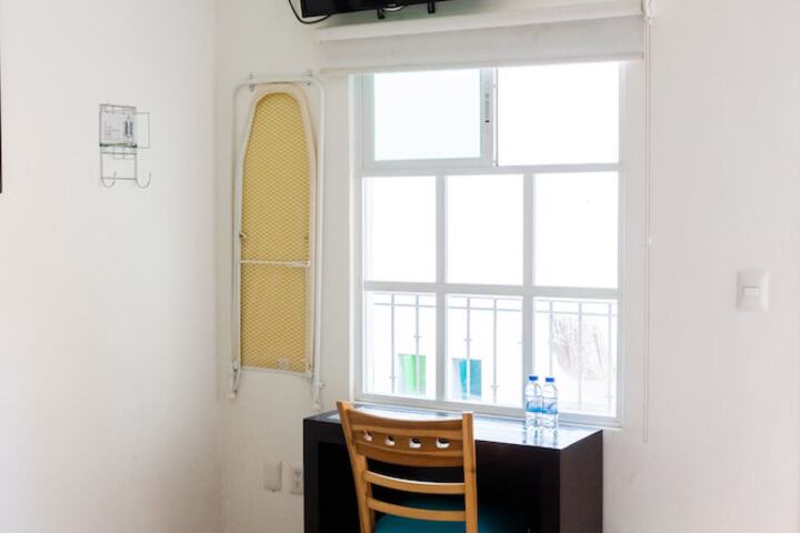 Room 17 of 34