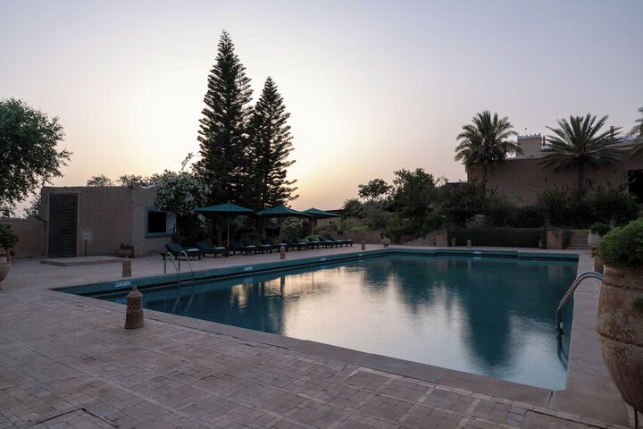 Pool 104 of 138