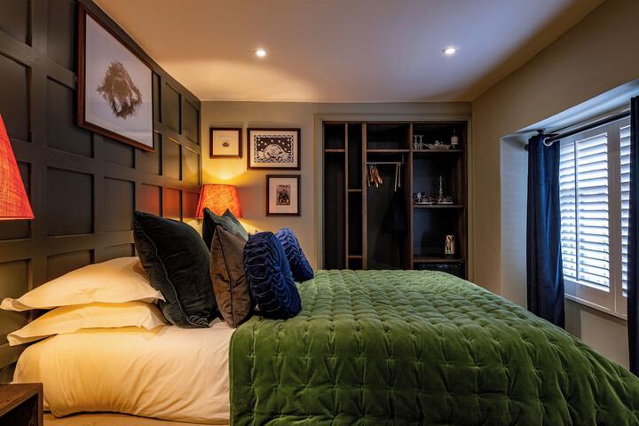Room 14 of 51