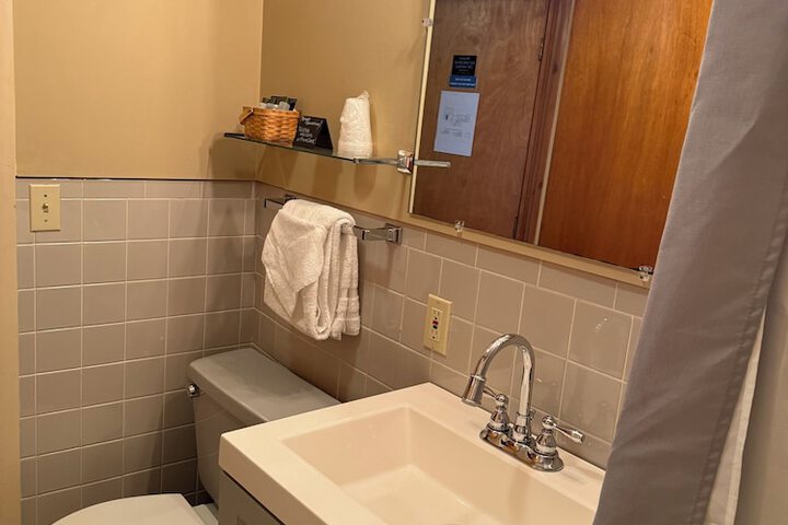 Room 61 of 86