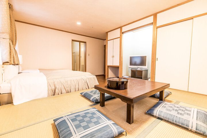 Room 16 of 61