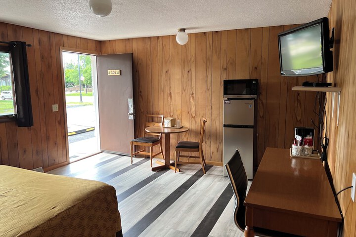 Room 60 of 180