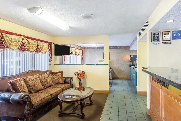 Hotel Interior 5 of 48
