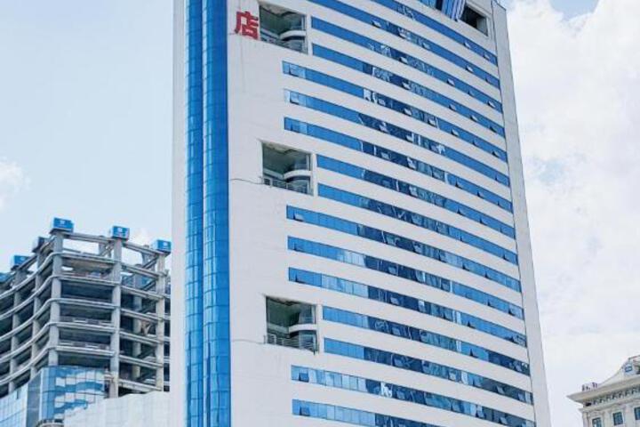 Ha Luo Hotel
