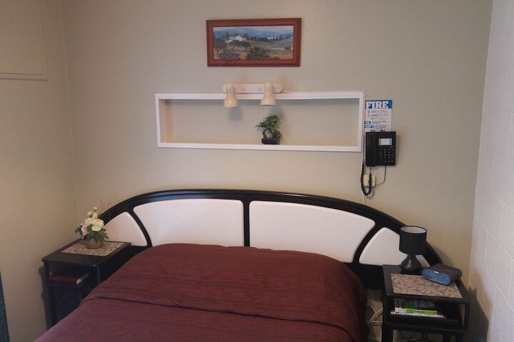 Room 10 of 86