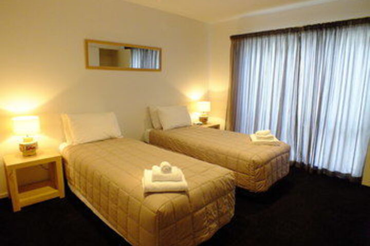 Room 9 of 23