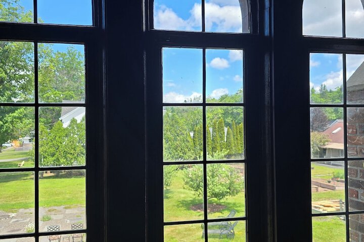 Room 105 of 162