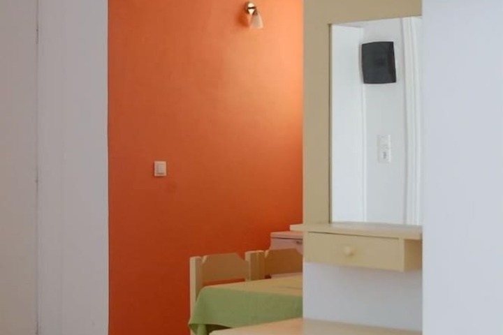 Room 14 of 45