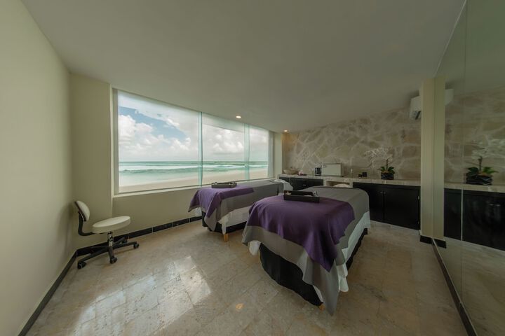Room 40 of 129