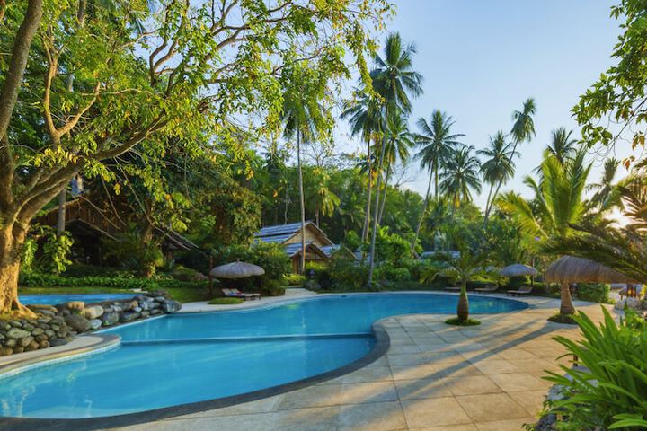 Pools & Facilities