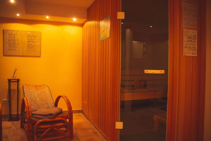 Spa 13 of 25