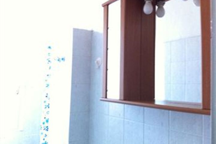 Room 3 of 25