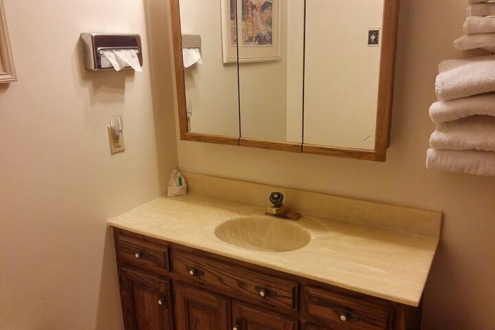 Room 75 of 104