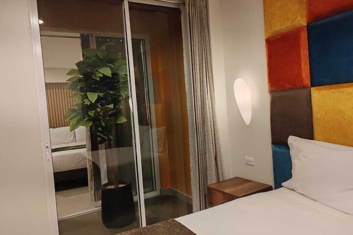 Room 7 of 51