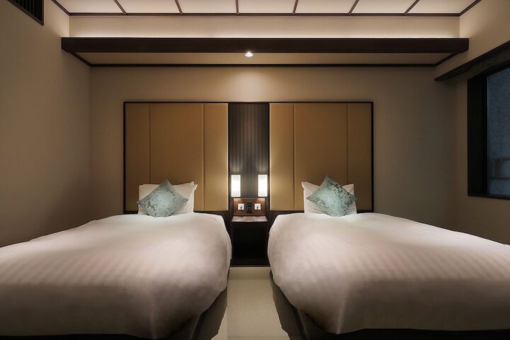 Room 19 of 62