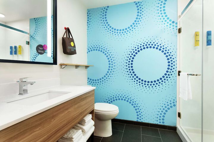 Bathroom shower