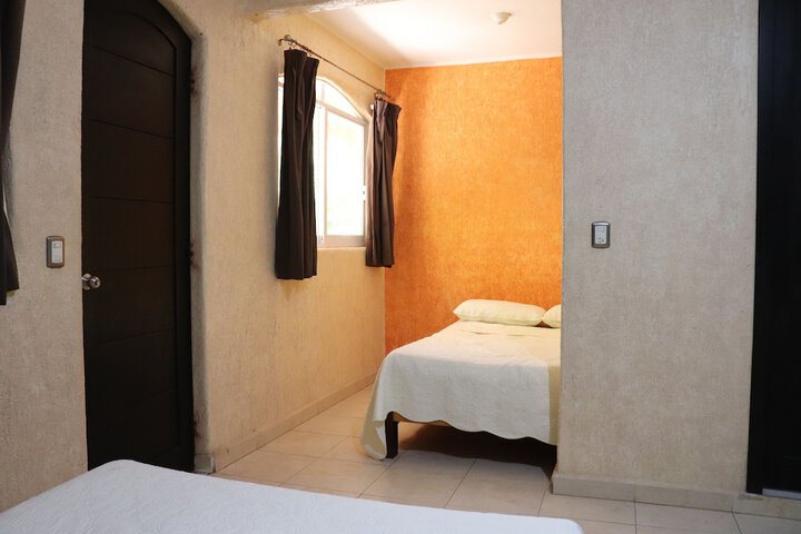Room 7 of 17