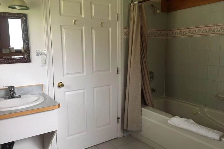 Room 22 of 40