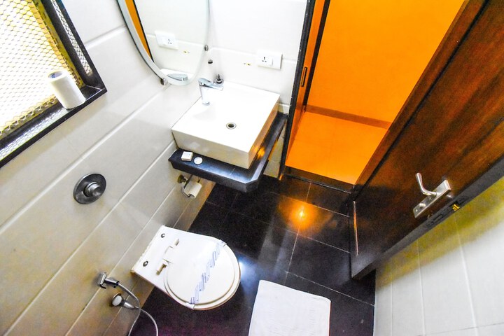 Clean Restrooms