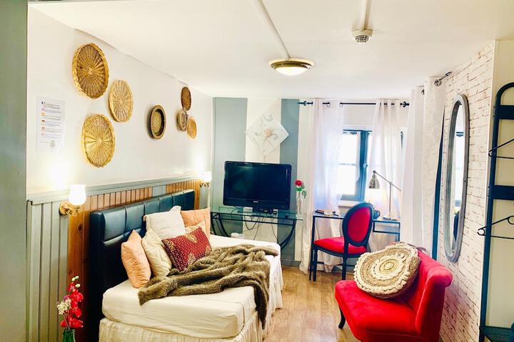 Room 26 of 59